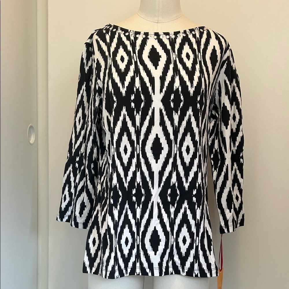 NEW WITH TAGS! Black & White Print Top with Silver detailing